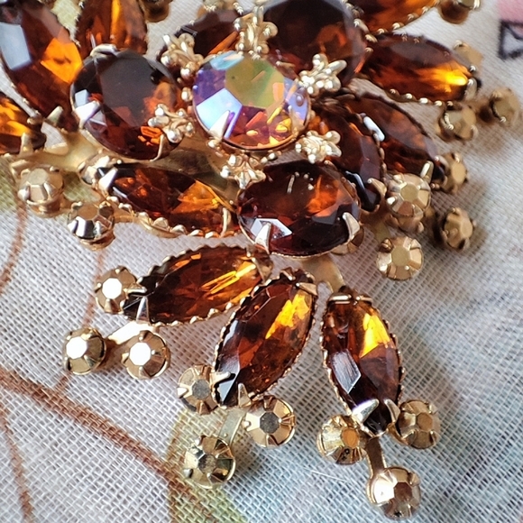 Huge Root Beer Brown Dark Topaz AB Riveted Fang Prong Setting Vintage Brooch - Picture 4 of 9